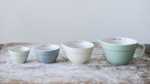 Simple Baker Measuring Cups