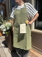 Cotton Apron with Pockets and Lace Trim