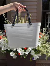 Hinza Small Tote, Six colors