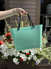 Hinza Small Tote, Six colors