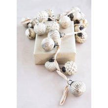 Ornament Garland, Distressed Matte Cream